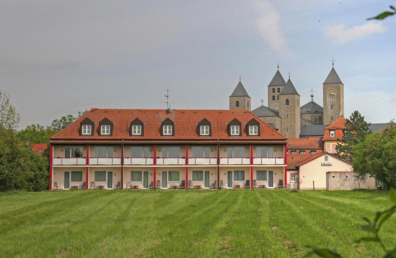 Flair-Hotel Zum Benediktiner Schwarzach am Main Exterior foto